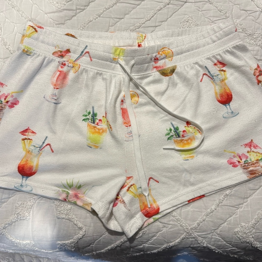 Ladies Pj Salvage size large oj shorts super soft
